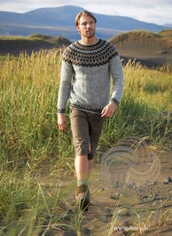 Einn – Islandpullover aus Einband gestrickt
